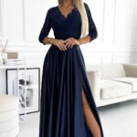 Koronkowa długa suknia Amber z dekoltem — Granat satynowy
