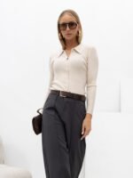 Prążkowany sweter polo — Beż