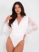 Body z dekoltem V i koronkowym detalem — Biel